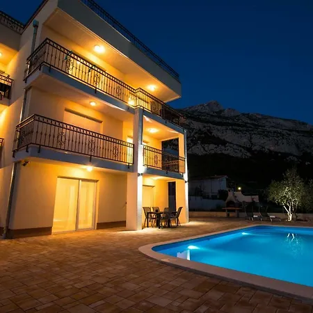 Apartment Matanovi Dvori Makarska
