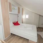 Matanovi Dvori 아파트 *
